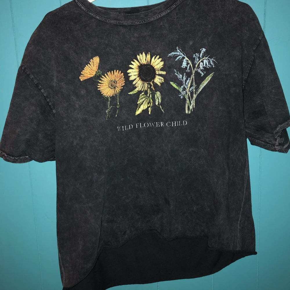long crop top, chalky black color